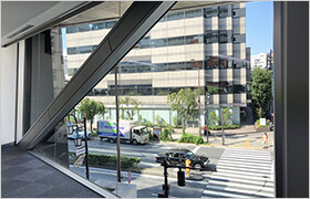 関東支社ビルの外観写真